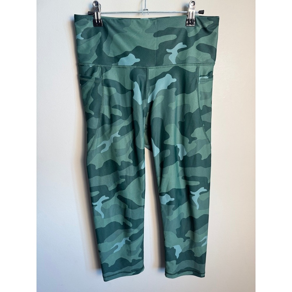Old Navy Womens Green Camo Elevate Go-Dry Leggings L Activewear Gym Yoga Pockets